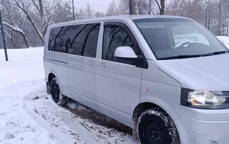 Volkswagen Caravelle T5, 2014 год, 2 050 000 рублей, 5 фотография