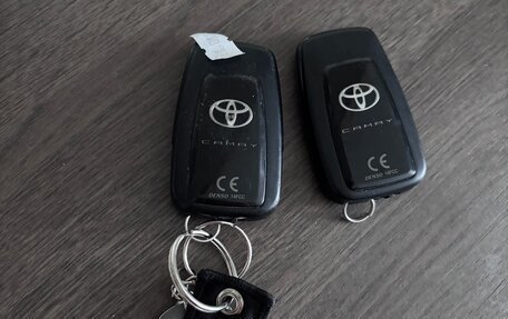 Toyota Camry, 2021 год, 2 950 000 рублей, 9 фотография