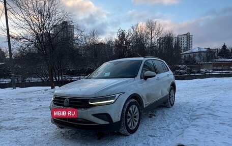 Volkswagen Tiguan II, 2021 год, 1 950 000 рублей, 4 фотография