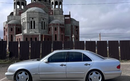 Mercedes-Benz E-Класс, 1996 год, 1 750 000 рублей, 8 фотография