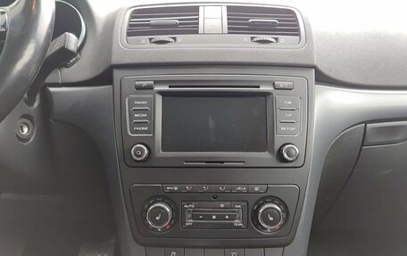 Skoda Yeti I рестайлинг, 2014 год, 1 205 000 рублей, 18 фотография