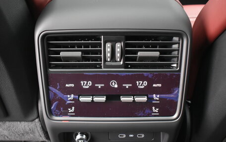 Porsche Cayenne III, 2025 год, 18 990 000 рублей, 24 фотография