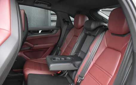 Porsche Cayenne III, 2025 год, 18 990 000 рублей, 15 фотография