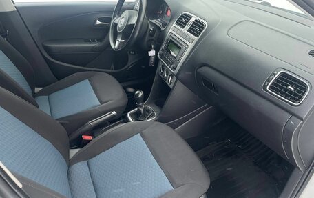 Volkswagen Polo VI (EU Market), 2013 год, 799 000 рублей, 22 фотография