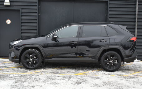 Toyota RAV4, 2021 год, 3 850 000 рублей, 2 фотография