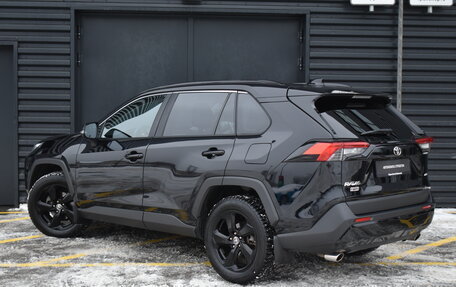 Toyota RAV4, 2021 год, 3 850 000 рублей, 3 фотография