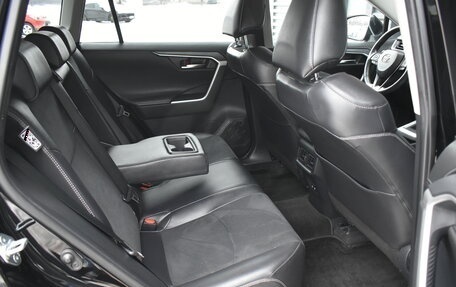 Toyota RAV4, 2021 год, 3 850 000 рублей, 13 фотография