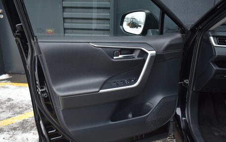 Toyota RAV4, 2021 год, 3 850 000 рублей, 24 фотография