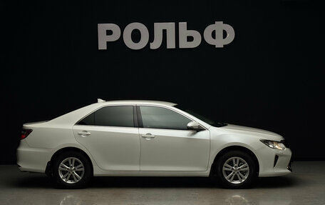 Toyota Camry, 2017 год, 2 800 000 рублей, 5 фотография