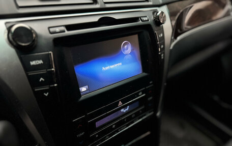 Toyota Camry, 2017 год, 2 800 000 рублей, 18 фотография