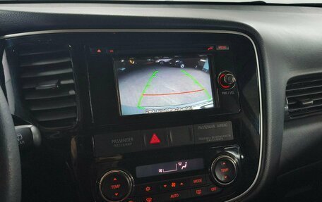 Mitsubishi Outlander III рестайлинг 3, 2016 год, 1 749 000 рублей, 16 фотография