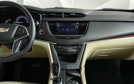 Cadillac XT5 I рестайлинг, 2017 год, 2 550 000 рублей, 15 фотография