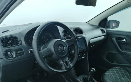 Volkswagen Polo VI (EU Market), 2012 год, 590 000 рублей, 10 фотография