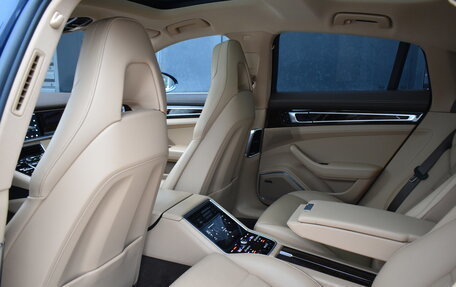 Porsche Panamera II рестайлинг, 2017 год, 7 350 000 рублей, 14 фотография