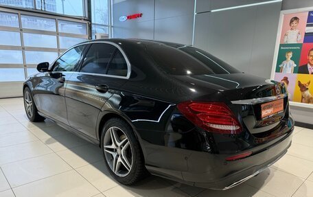 Mercedes-Benz E-Класс, 2019 год, 2 649 000 рублей, 6 фотография