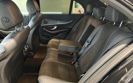 Mercedes-Benz E-Класс, 2019 год, 2 649 000 рублей, 15 фотография