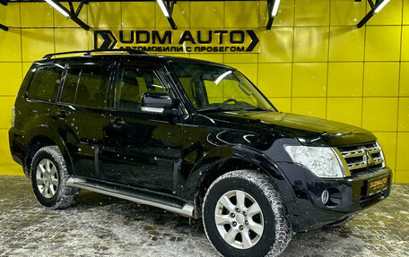 Mitsubishi Pajero IV, 2013 год, 1 799 000 рублей, 3 фотография