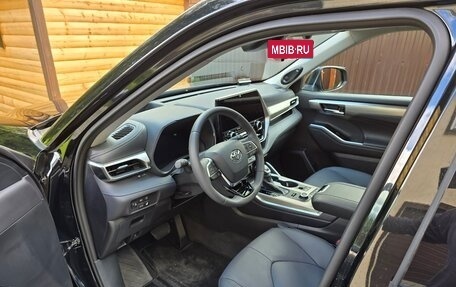 Toyota Highlander, 2025 год, 5 750 000 рублей, 17 фотография