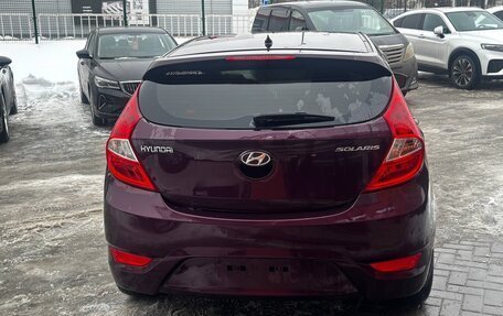 Hyundai Solaris II рестайлинг, 2013 год, 823 000 рублей, 5 фотография