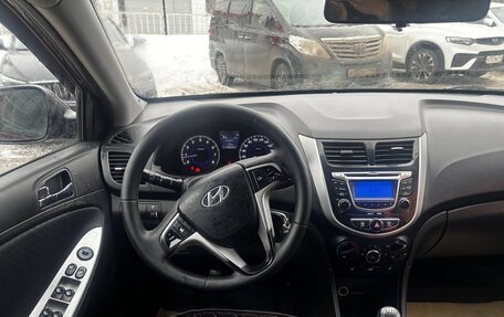 Hyundai Solaris II рестайлинг, 2013 год, 823 000 рублей, 10 фотография