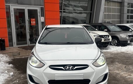 Hyundai Solaris II рестайлинг, 2013 год, 763 000 рублей, 1 фотография
