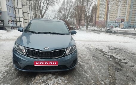 KIA Rio III рестайлинг, 2013 год, 590 000 рублей, 1 фотография