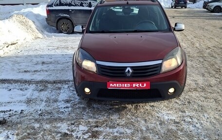 Renault Sandero I, 2013 год, 680 000 рублей, 1 фотография