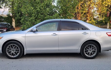 Toyota Camry, 2011 год, 1 550 000 рублей, 2 фотография