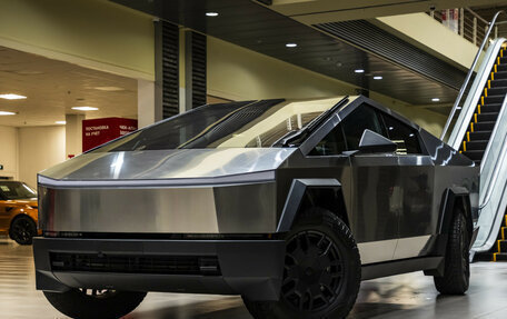 Tesla Cybertruck, 2024 год, 22 500 000 рублей, 1 фотография