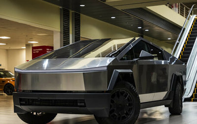 Tesla Cybertruck, 2024 год, 22 500 000 рублей, 1 фотография