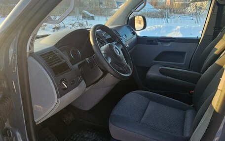 Volkswagen Caravelle T5, 2011 год, 1 400 000 рублей, 9 фотография