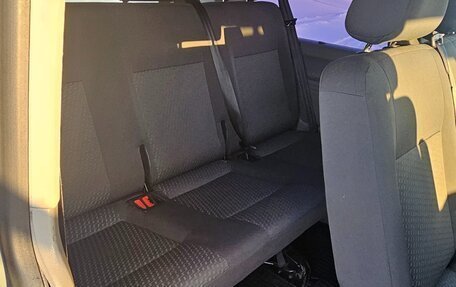 Volkswagen Caravelle T5, 2011 год, 1 400 000 рублей, 13 фотография