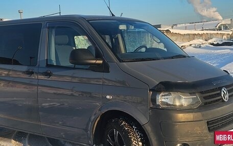 Volkswagen Caravelle T5, 2011 год, 1 400 000 рублей, 8 фотография