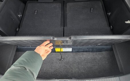 Toyota Wish II, 2009 год, 1 200 000 рублей, 29 фотография