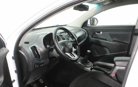 KIA Sportage III, 2011 год, 950 000 рублей, 16 фотография