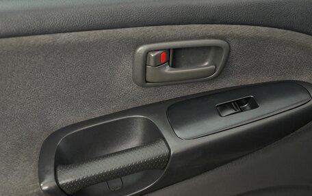 Toyota Estima III рестайлинг -2, 2003 год, 1 050 000 рублей, 15 фотография