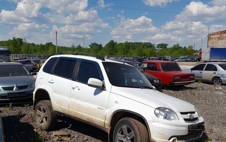 Chevrolet Niva I рестайлинг, 2013 год, 199 500 рублей, 2 фотография