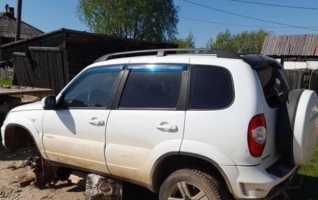 Chevrolet Niva I рестайлинг, 2013 год, 199 500 рублей, 3 фотография
