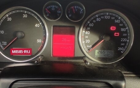 Volkswagen Passat B5+ рестайлинг, 2002 год, 600 000 рублей, 14 фотография