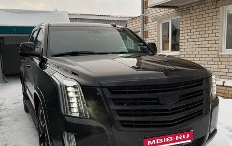 Cadillac Escalade IV, 2015 год, 3 500 000 рублей, 2 фотография