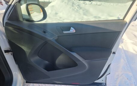 Volkswagen Tiguan I, 2013 год, 930 000 рублей, 17 фотография