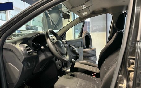 Renault Sandero II рестайлинг, 2017 год, 1 200 000 рублей, 16 фотография