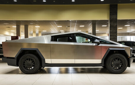 Tesla Cybertruck, 2024 год, 22 500 000 рублей, 6 фотография