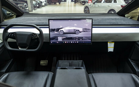 Tesla Cybertruck, 2024 год, 22 500 000 рублей, 15 фотография