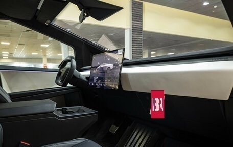 Tesla Cybertruck, 2024 год, 22 500 000 рублей, 13 фотография