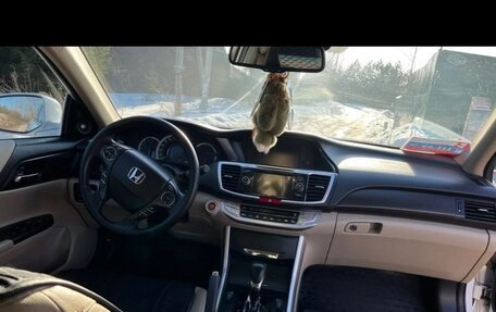 Honda Accord IX рестайлинг, 2013 год, 1 570 000 рублей, 13 фотография
