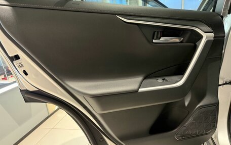 Toyota RAV4, 2021 год, 3 699 000 рублей, 12 фотография