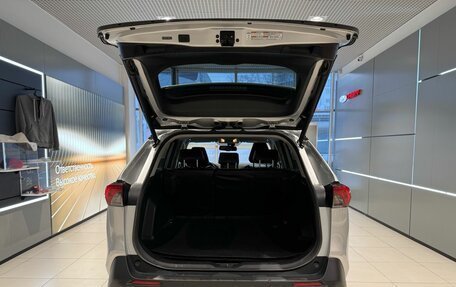 Toyota RAV4, 2021 год, 3 699 000 рублей, 7 фотография