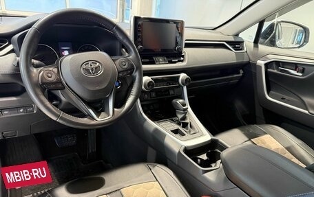 Toyota RAV4, 2021 год, 3 699 000 рублей, 11 фотография