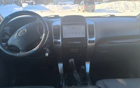 Toyota Land Cruiser Prado 120 рестайлинг, 2006 год, 2 200 000 рублей, 18 фотография